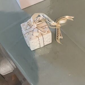 Pandora Christmas ornament gift box